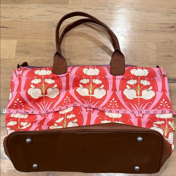 Amy Butler for Kalencom Floral Red and Pink Weekender Tote Bag - Picture 9 of 12